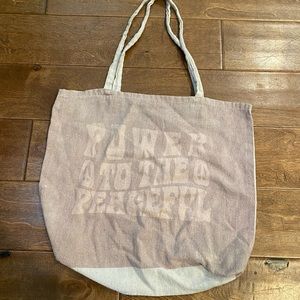 Tote bag